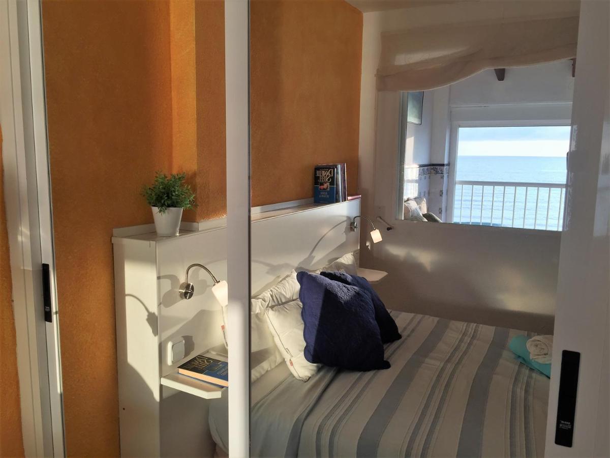 Beachfront And Bright Apartment Mareny Barraquetas Exterior foto
