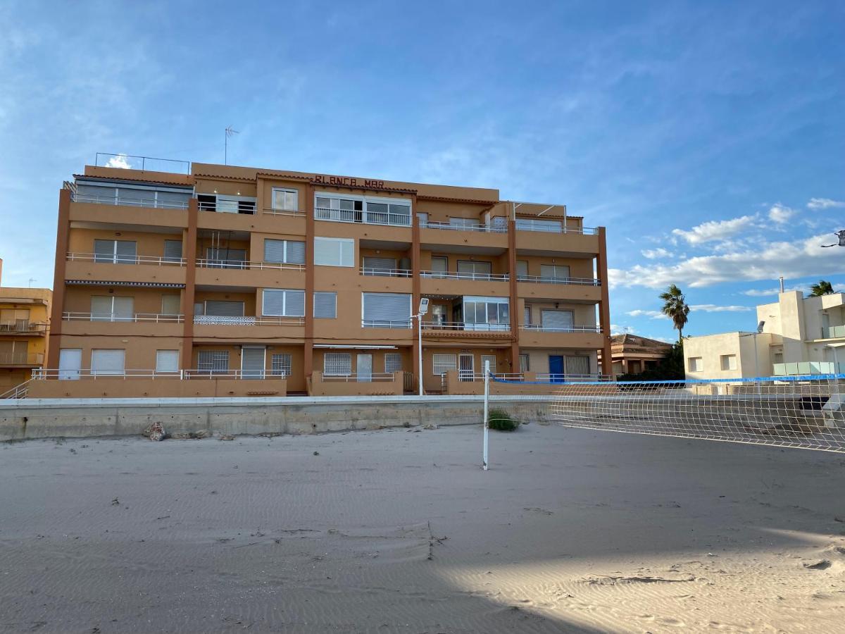 Beachfront And Bright Apartment Mareny Barraquetas Exterior foto